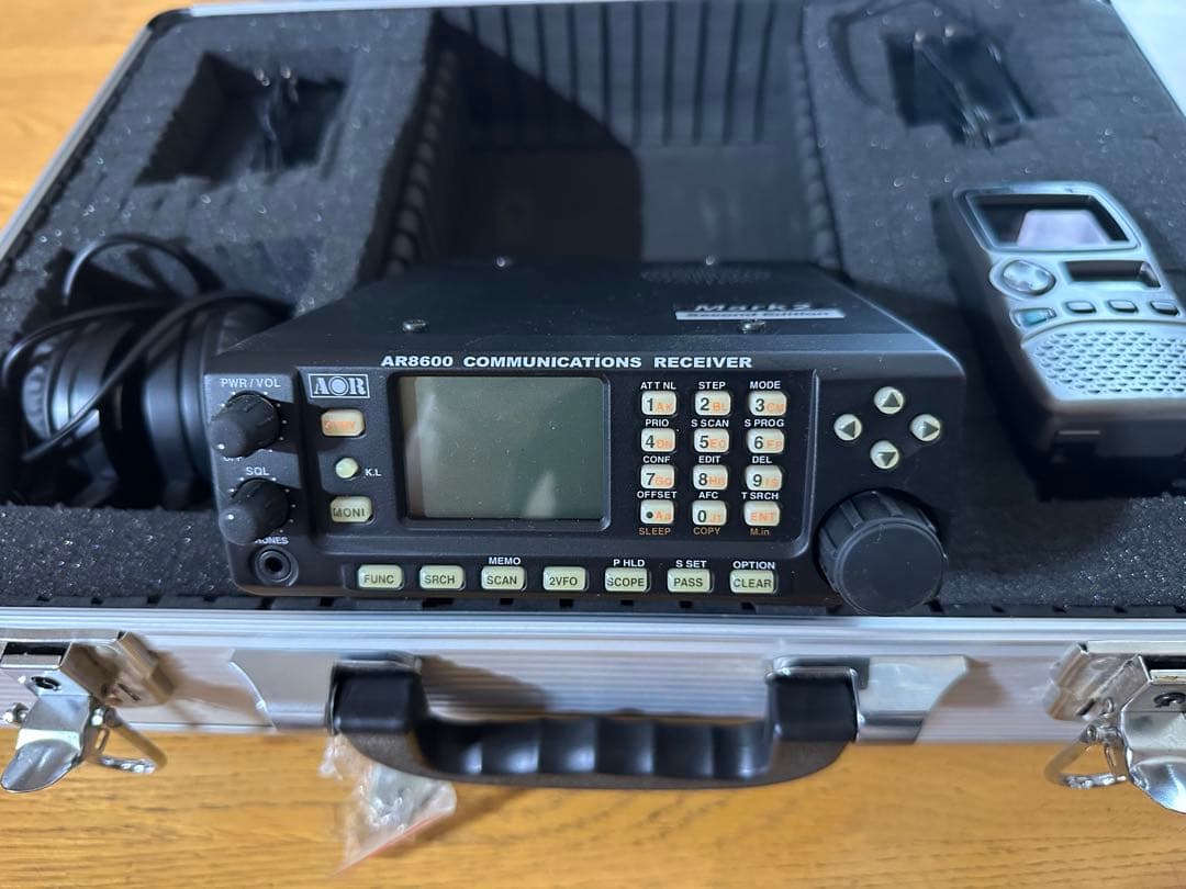 AR8600 コミュニケーション受信機他