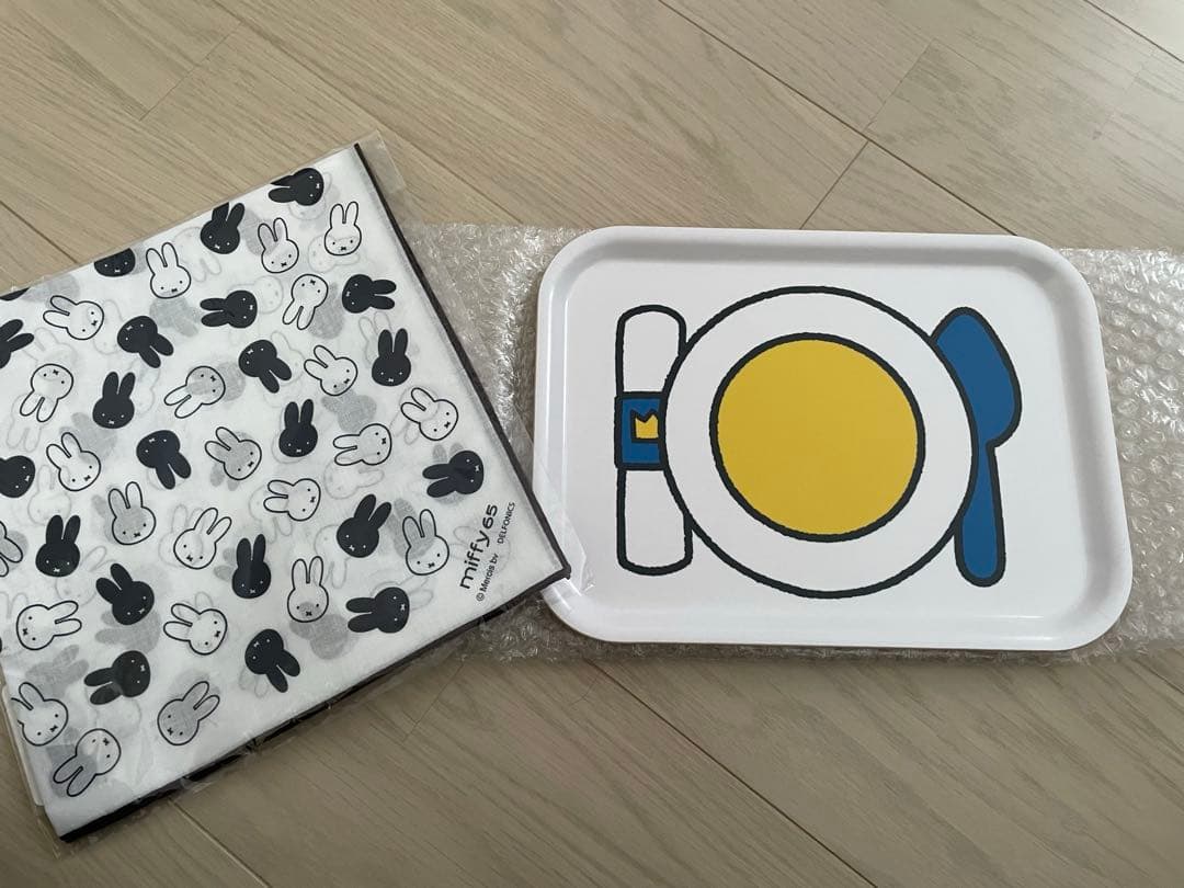 ミッフィー展　65周年　トレイ　ハンカチ