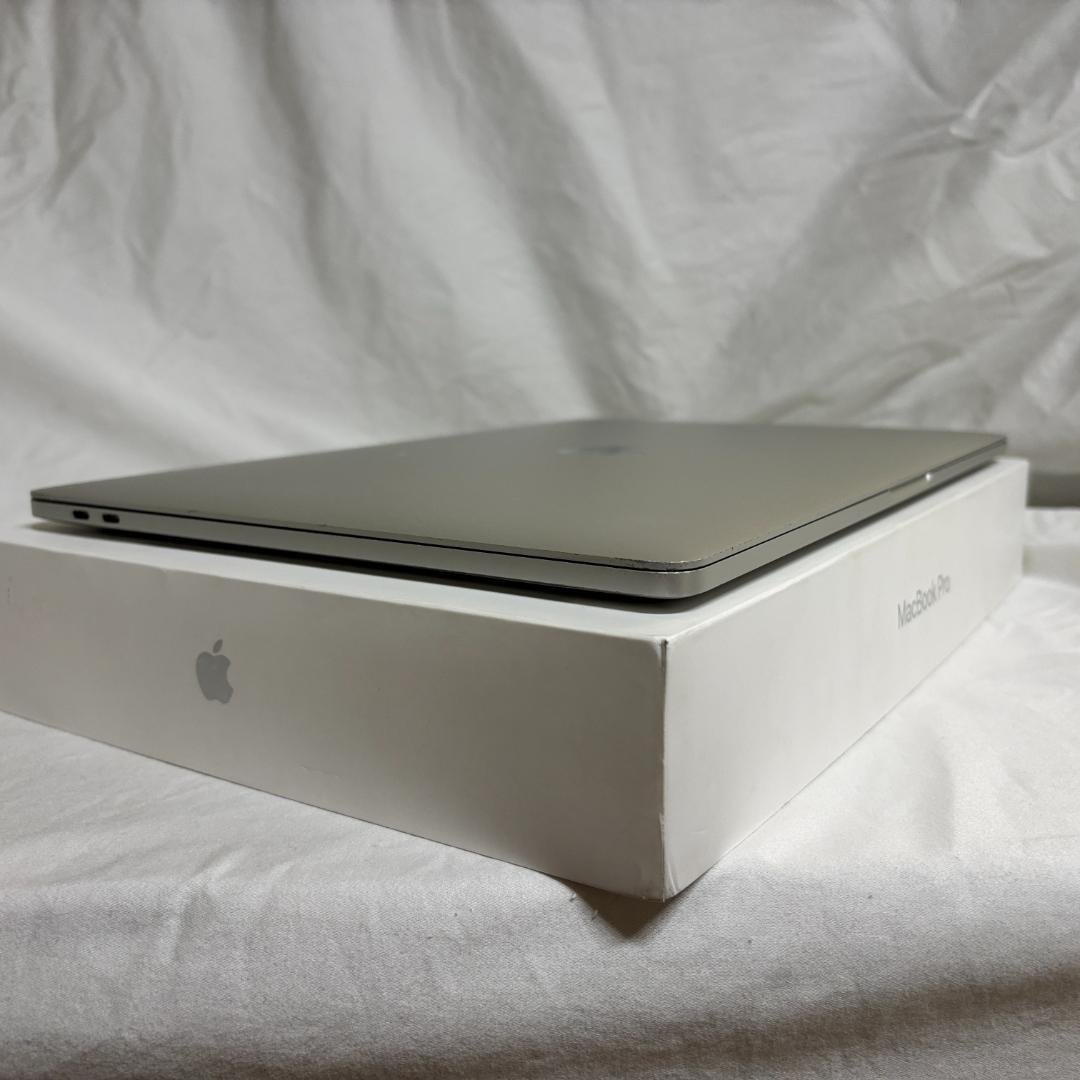 MacBook本体 MacBook Pro 2018 15inch