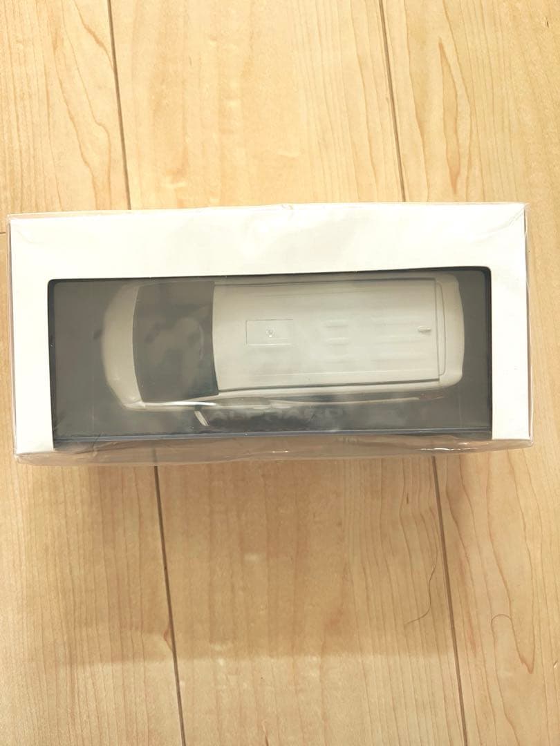 非売品　 TOYOTA ALPHARD 1/ 30ミニカー