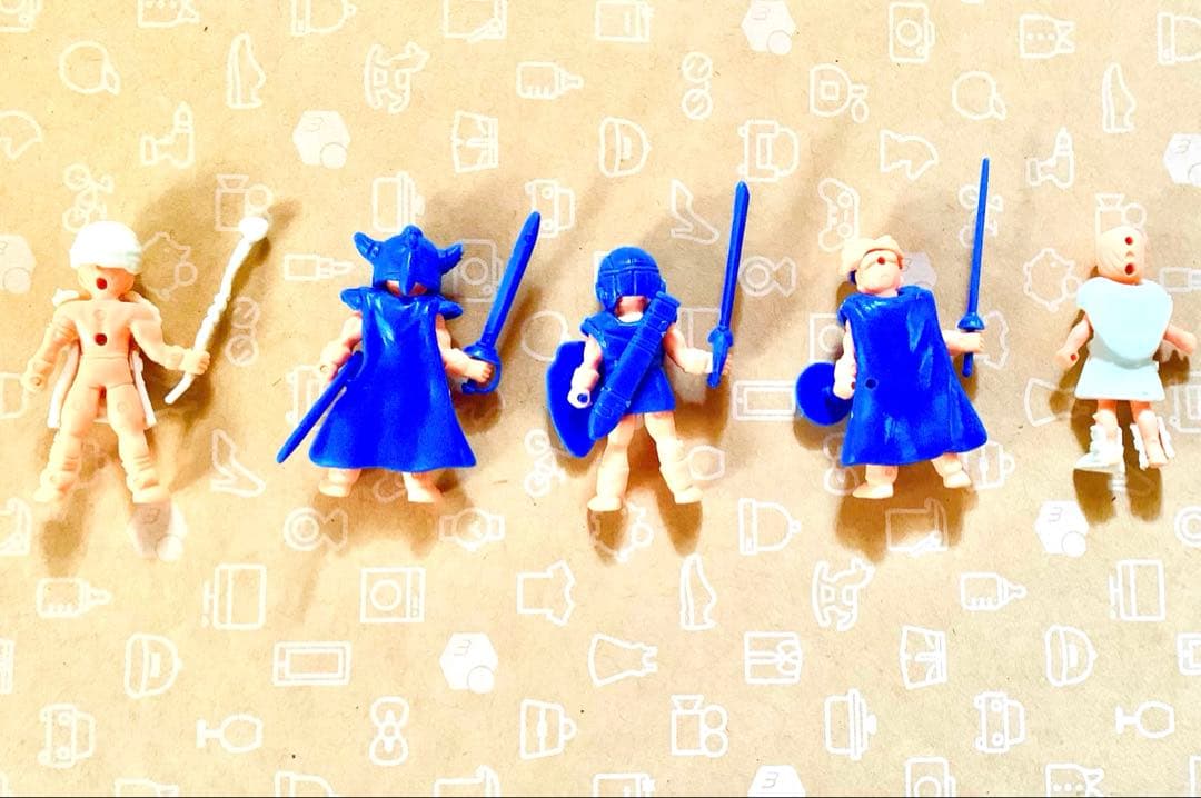 ドラゴンクエスト　クロスアップ　消しゴム　５体　希少
