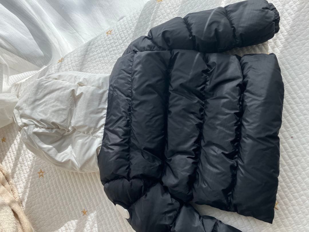 MONCLER キッズダウンコート ブラック/ホワイト