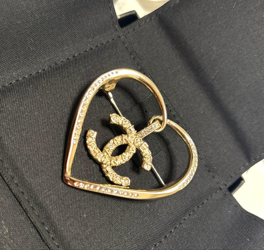 CHANEL シャネル　ハート　ブローチ　ゴールド
