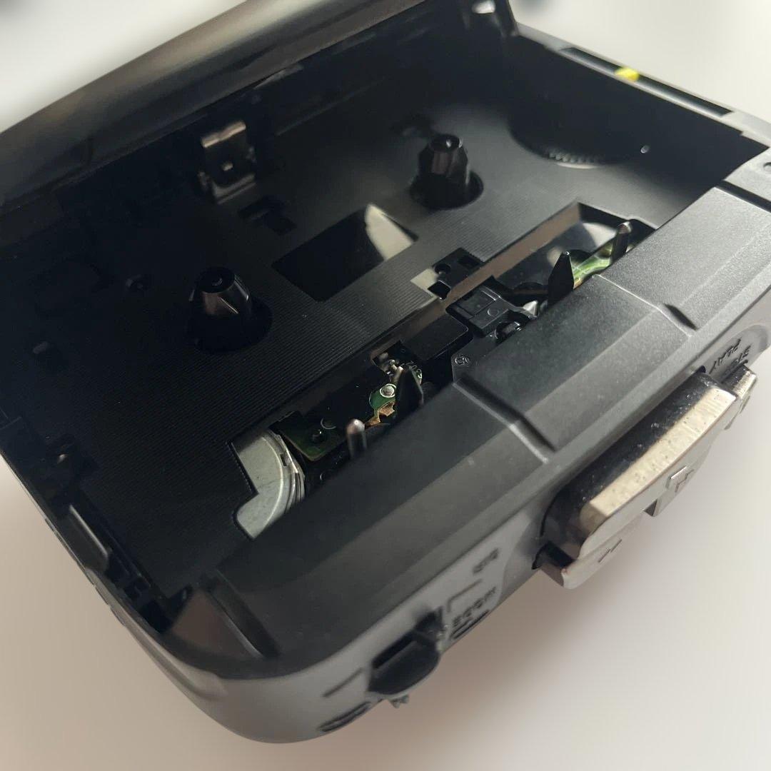 ポータブルプレーヤー SONY WM-FX303