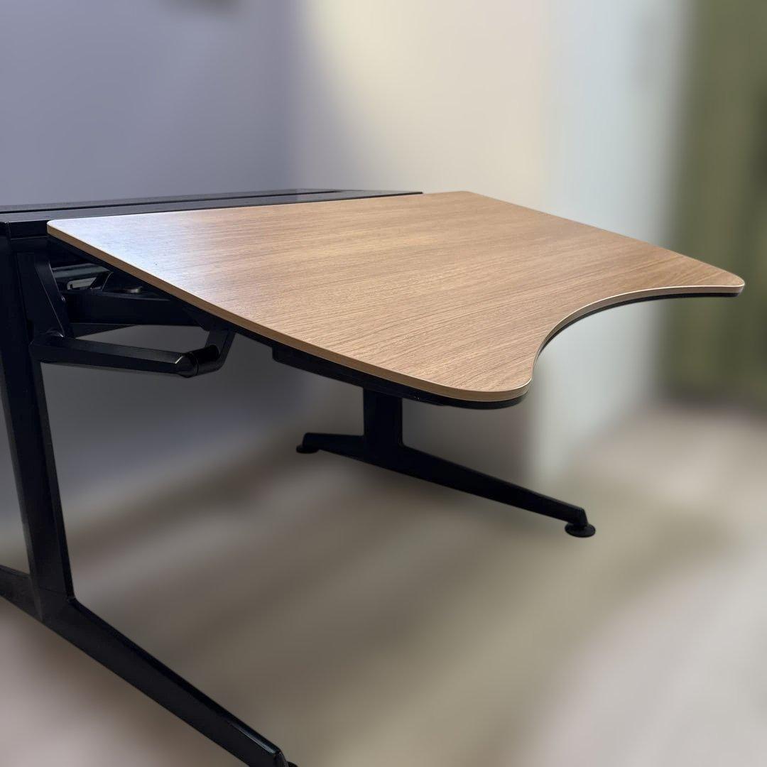 オカムラ クルーズ Cタイプ 連結天板・モニターアームクランプ付き