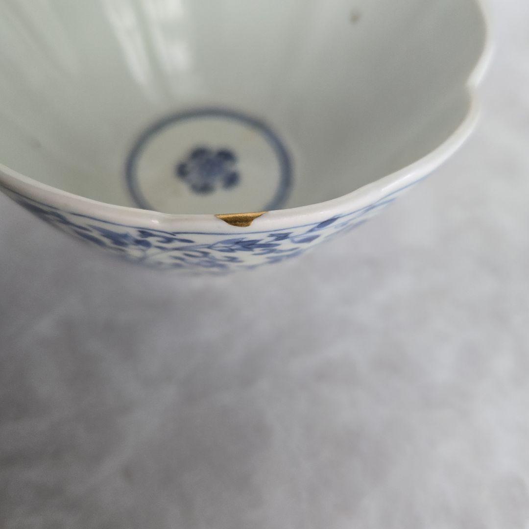 古伊万里　花唐草　向付　江戸時代　染付　五弁花　金直し　金継ぎ　アンティーク