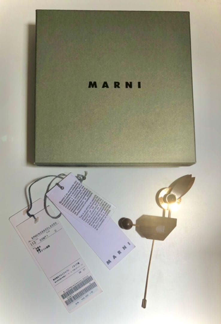 値下げ！新品未使用 MARNI ブローチ