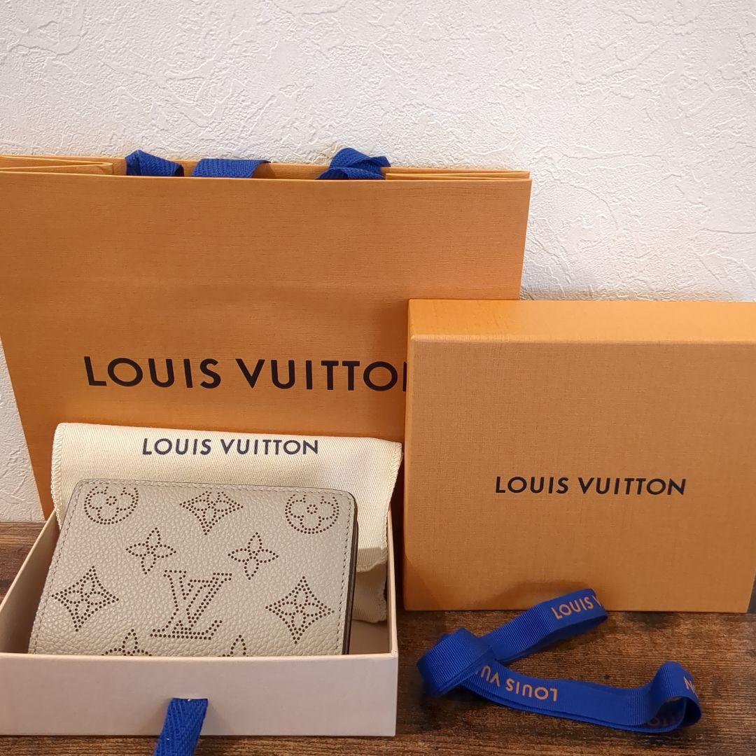 winahr！LOUIS VUITTON 二つ折り財布 グレージュ