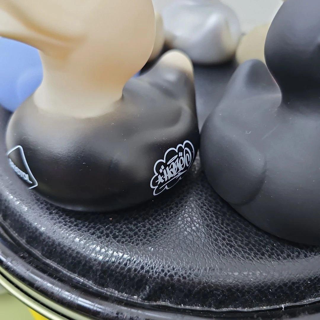 最終値引価格　限定シリーズBristol アヒル型７体フィギュアセット