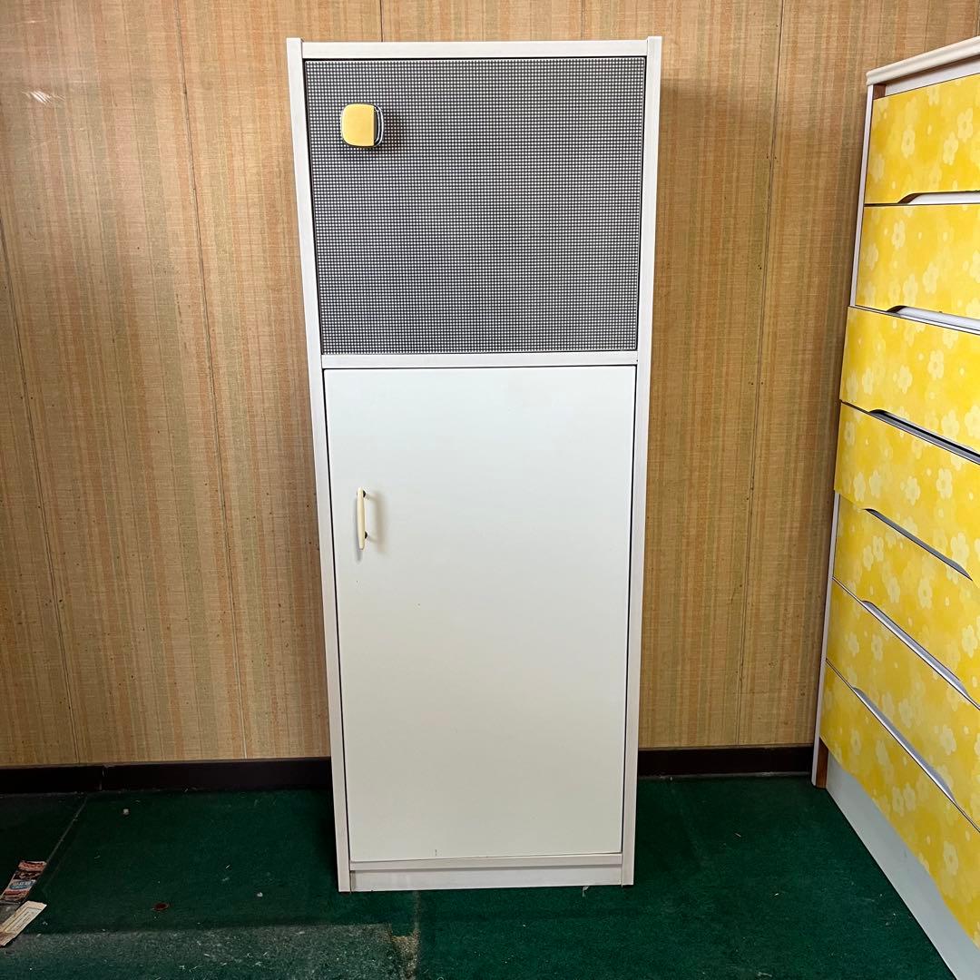 昭和レトロ　ビンテージ　木製キャビネット 4 段収納 ホワイト　ヴィンテージ