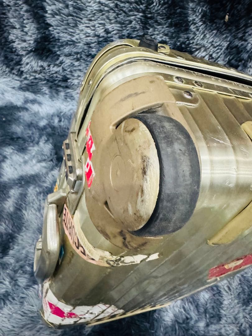 RIMOWA リモワ 915.52 2輪 キャリーバッグ 35L ゴールド