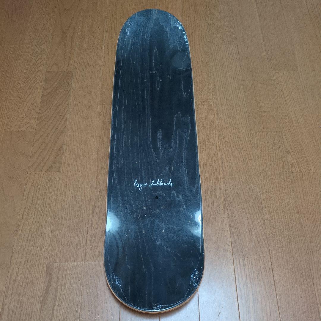 新品 レスケ LESQUE 8.25インチ デッキ スケボー