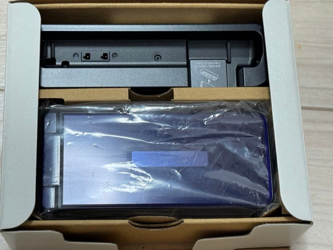 美品AQUOS SH-01J