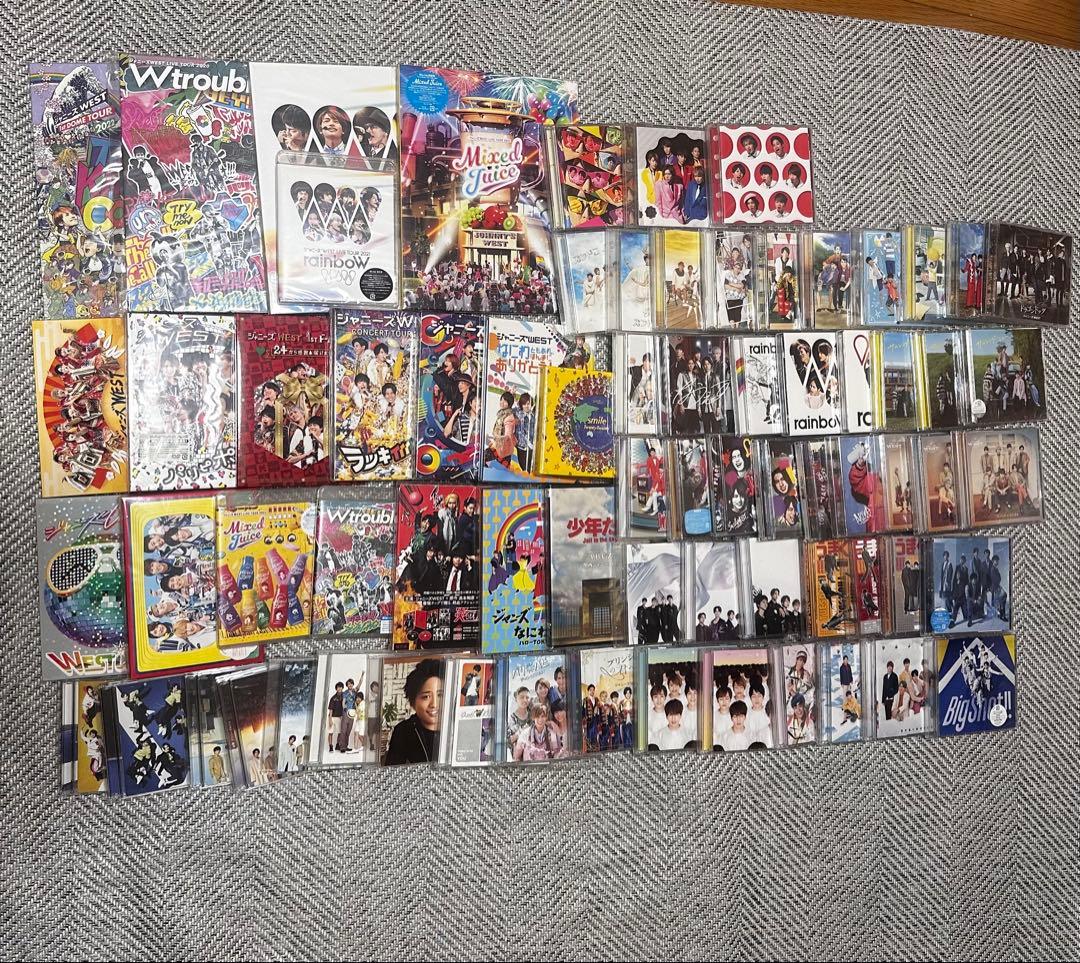 WEST.桐山照史メイン まとめ売りCD、LIVEDVD、うちわ、雑誌、写真