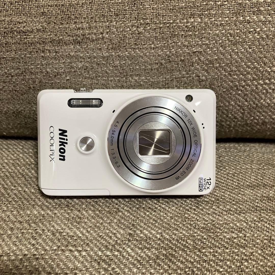 【激レア】Nikon COOLPIX S6900 ホワイト デジタルカメラ