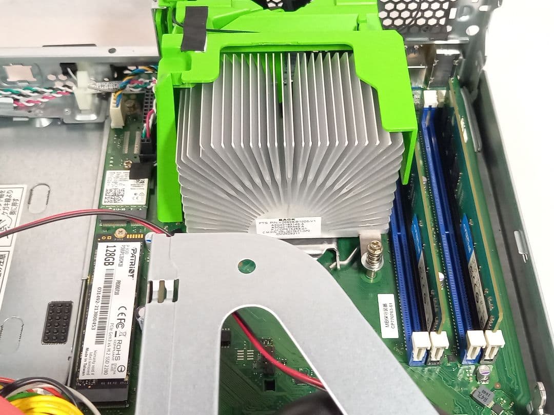 スリム型デスクトップPC／ Windows 11 Pro認証済み