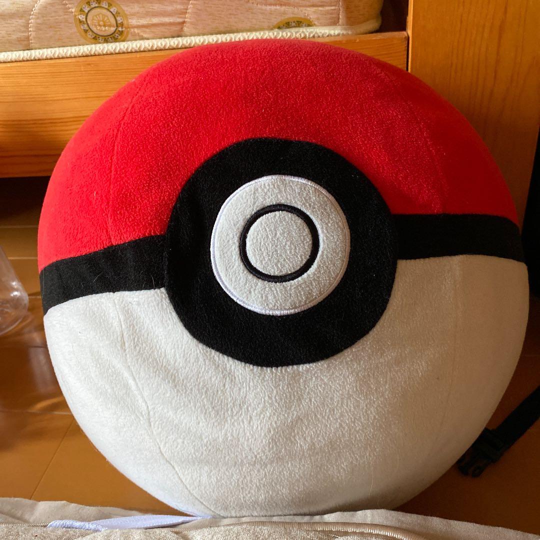 ポケモン モンスターボール ぬいぐるみ