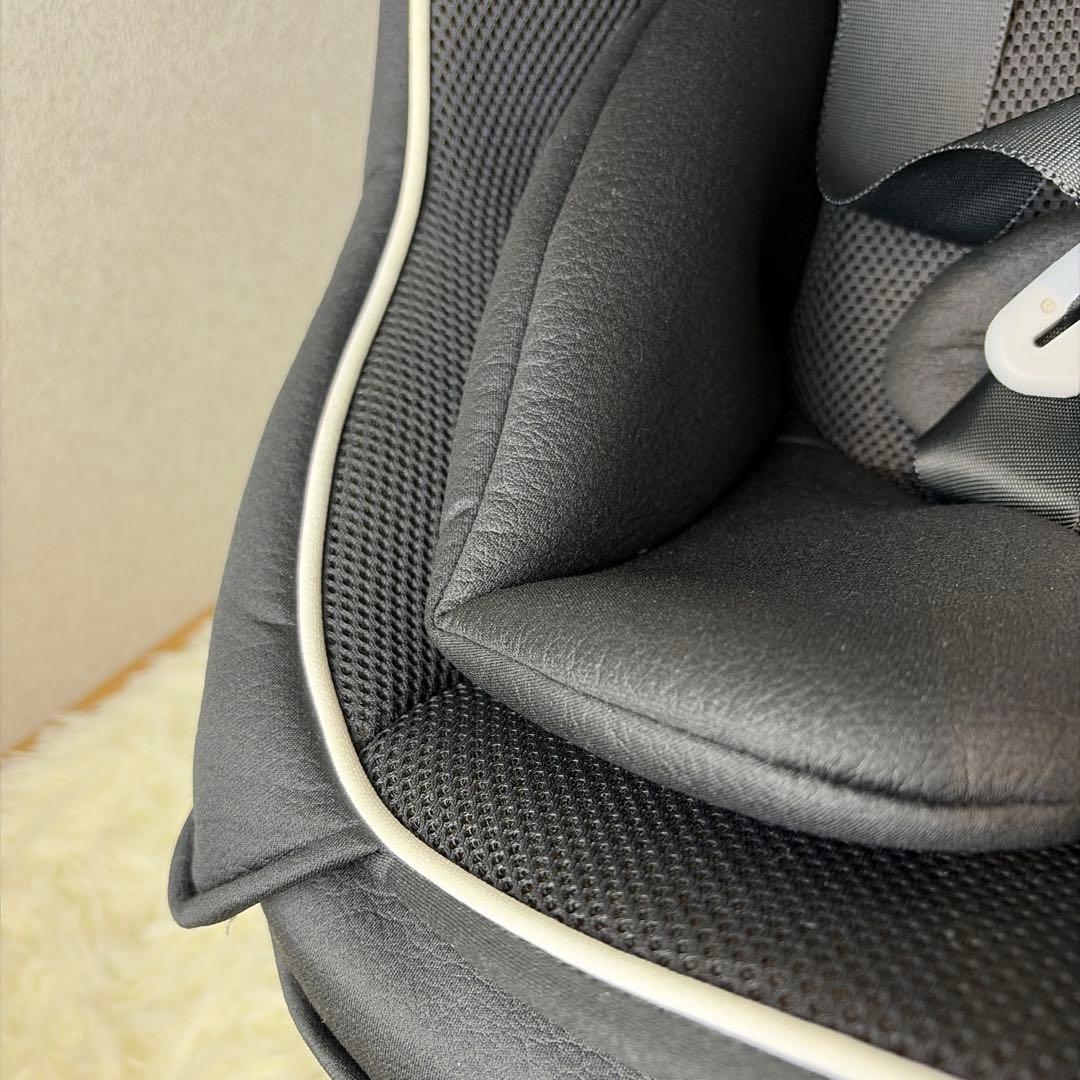 【極美品】Combi ミニマグランデ スペースブラック 新生児OK