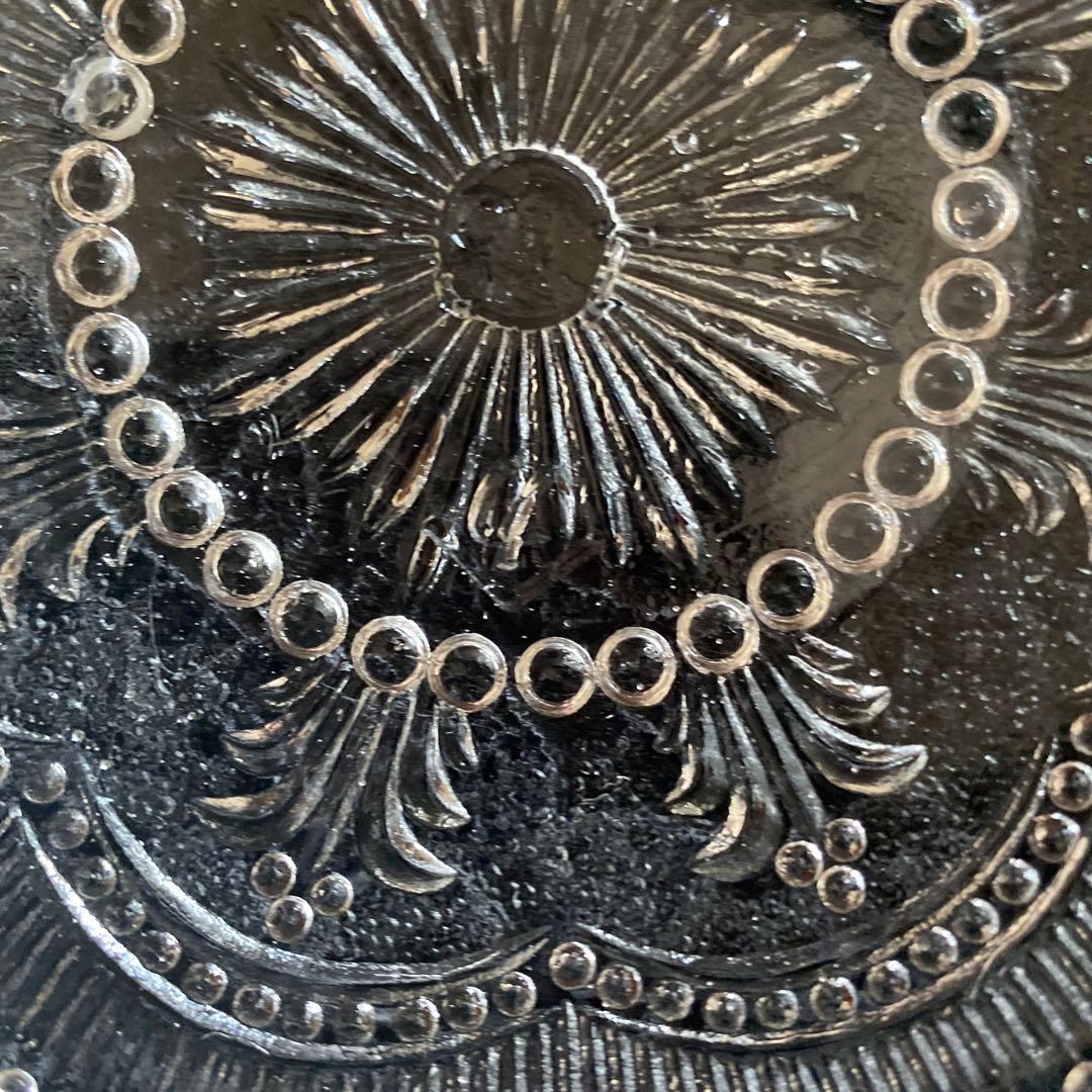 アンティークのプレスガラス製 明治〜昭和ガラスの小皿5枚セット　ウランガラス