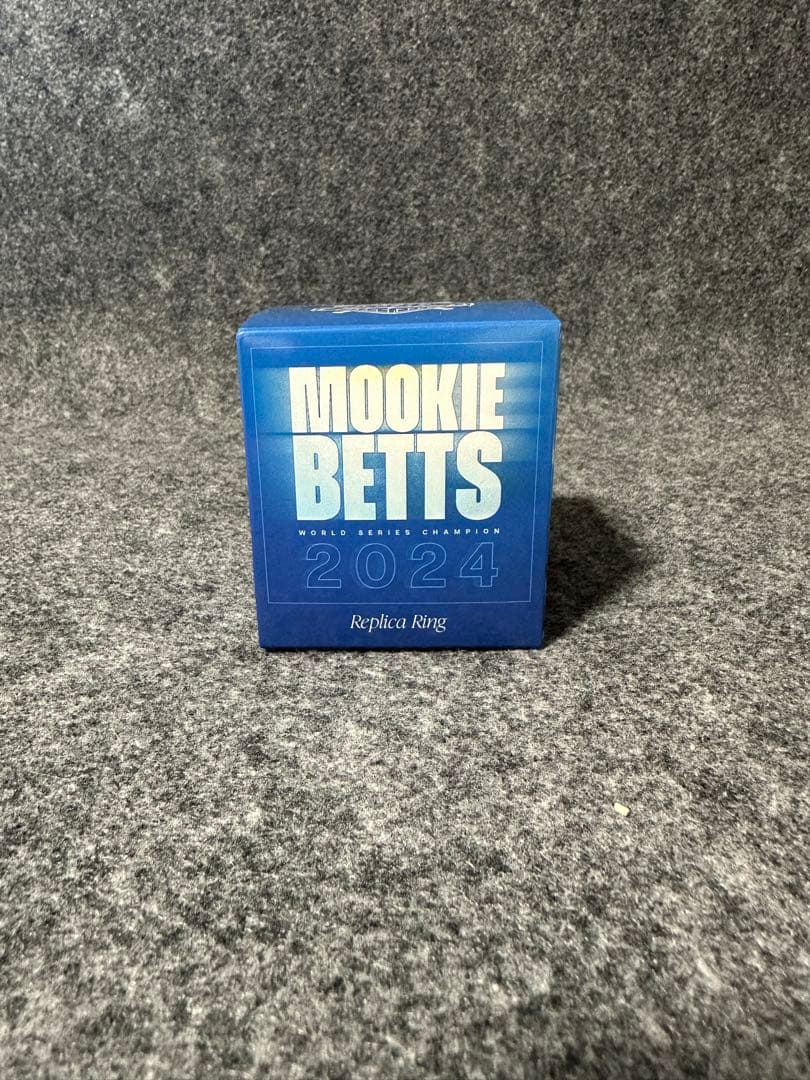 記念グッズ 2024 Champions Ring (Mookie Betts)