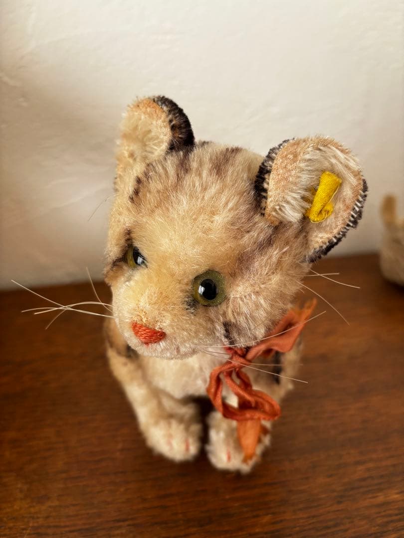 オランダ　蚤の市　シュタイフ　猫　ぬいぐるみ