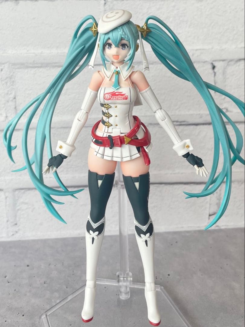 【全塗装・完成品】 レーシングミク 2023Ver. 【PLAMATEA 】