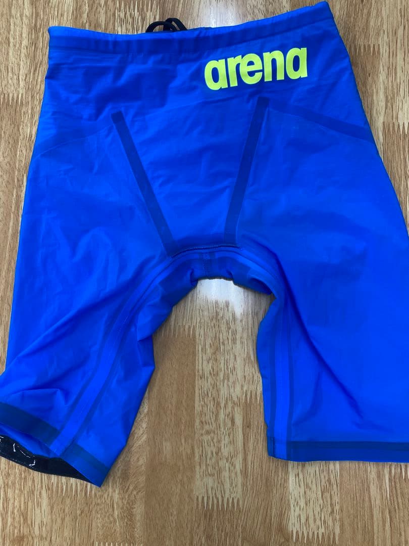 arena アクアフォース　Sサイズ