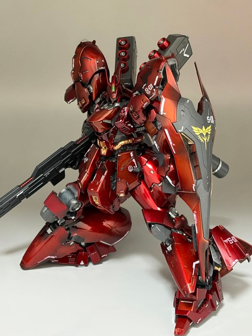 ガンプラ RG サザビー　塗装完成品　ガンプラ完成品