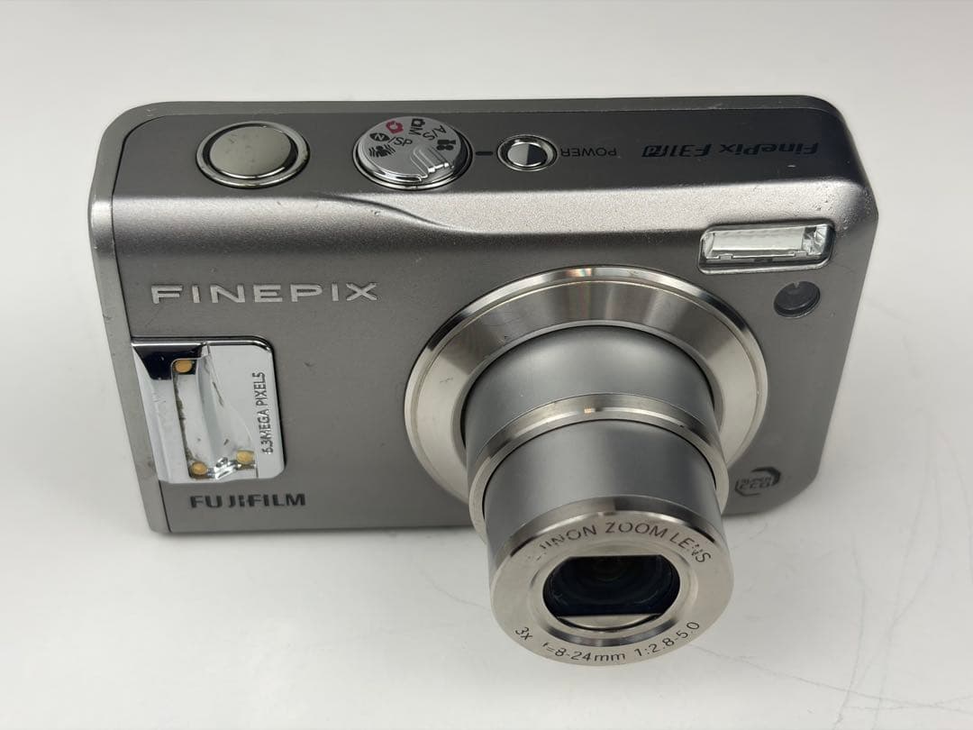 Fujifilm FinePix F31fd シルバー