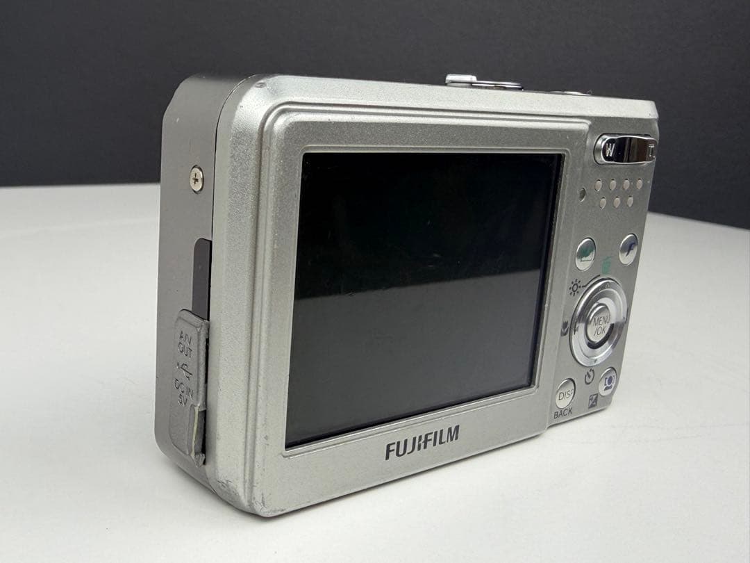 Fujifilm FinePix F31fd シルバー
