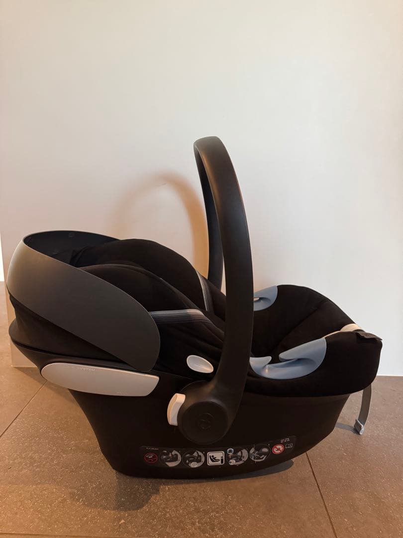 サイベックス　チャイルドシート　 ATON M i-SIZE エイトン