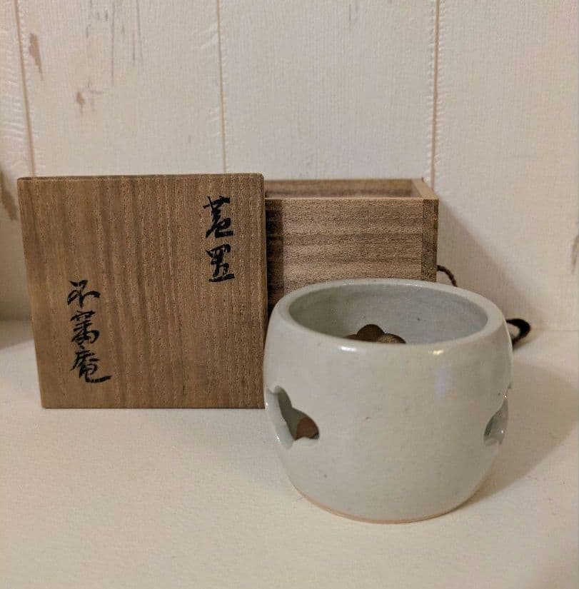 裏千家　不審菴　蓋置