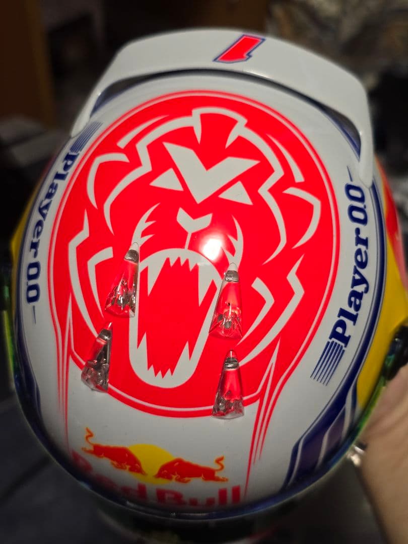 本日限定値下げ　フェルスタッペン　1/2 ヘルメット　2023　シューベルト製