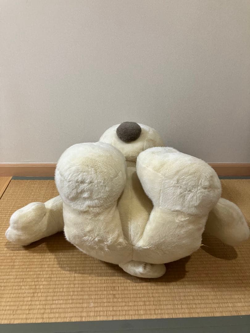 SNOOPYどデカいぬいぐるみ