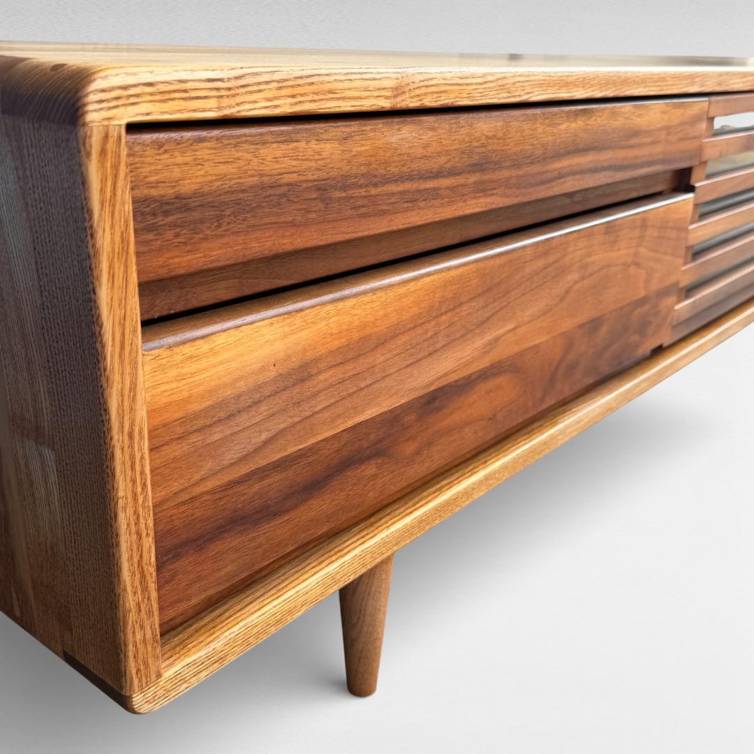 アクタス レリーフ テレビボード 180 タモ無垢