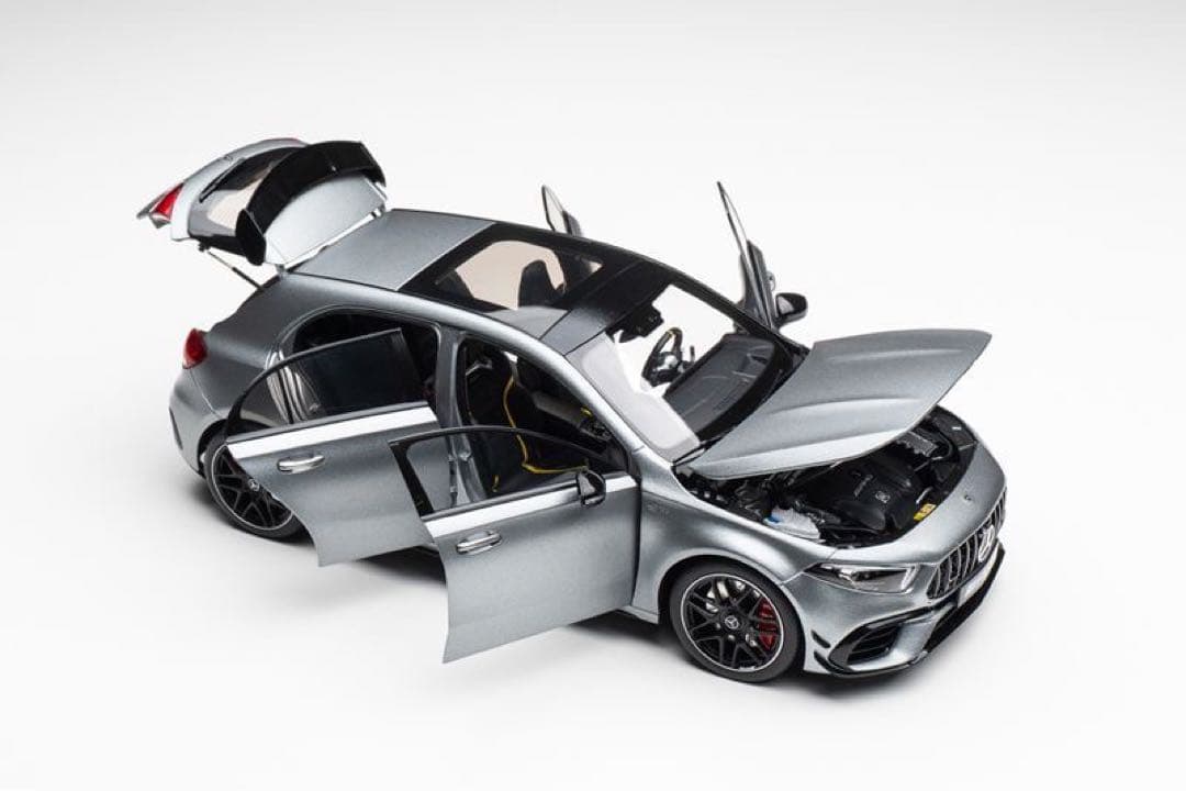 AMG A45 １\18ミニカー
