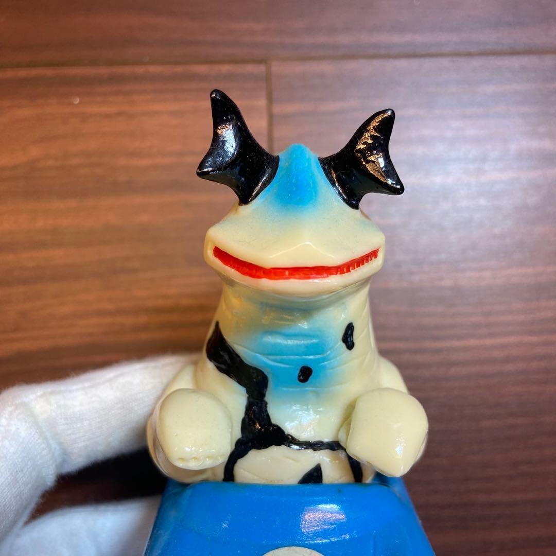 トイグラフ 怪獣レーサー エレキング ソフビ 5375
