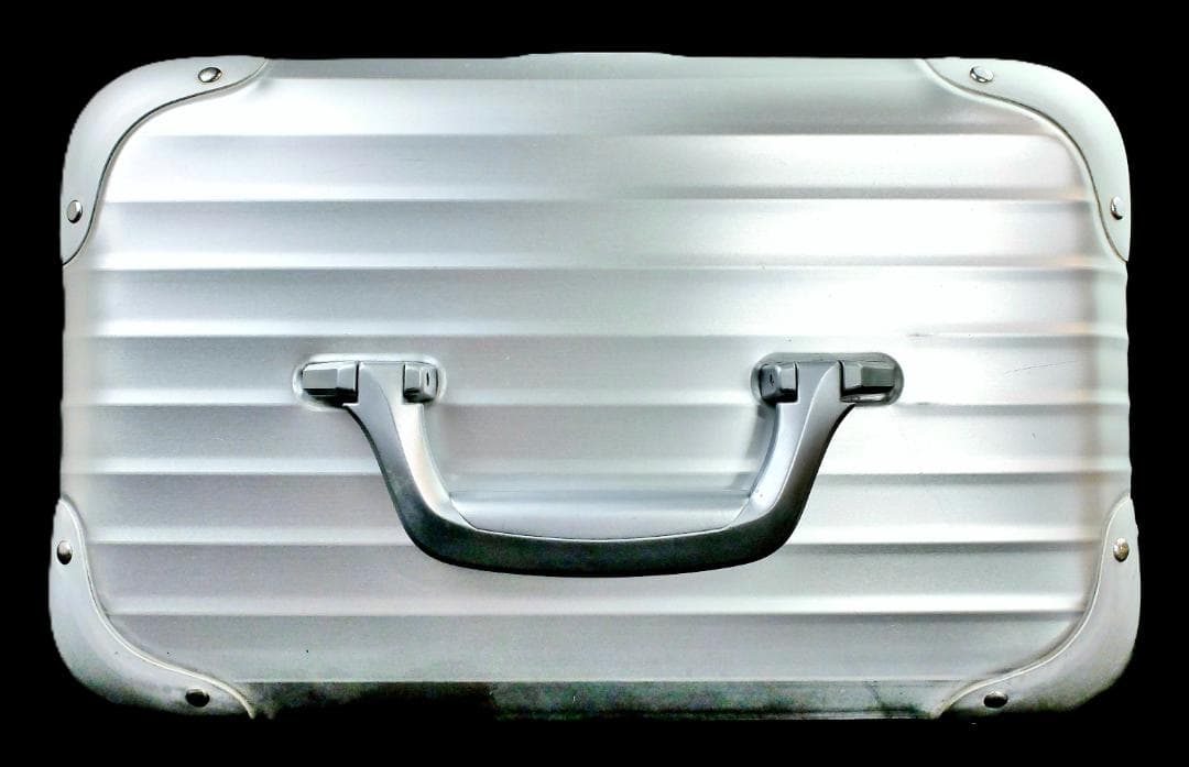 リモワ　928.38『TOPAS・トパーズ』ビューティーケース（1422）17L