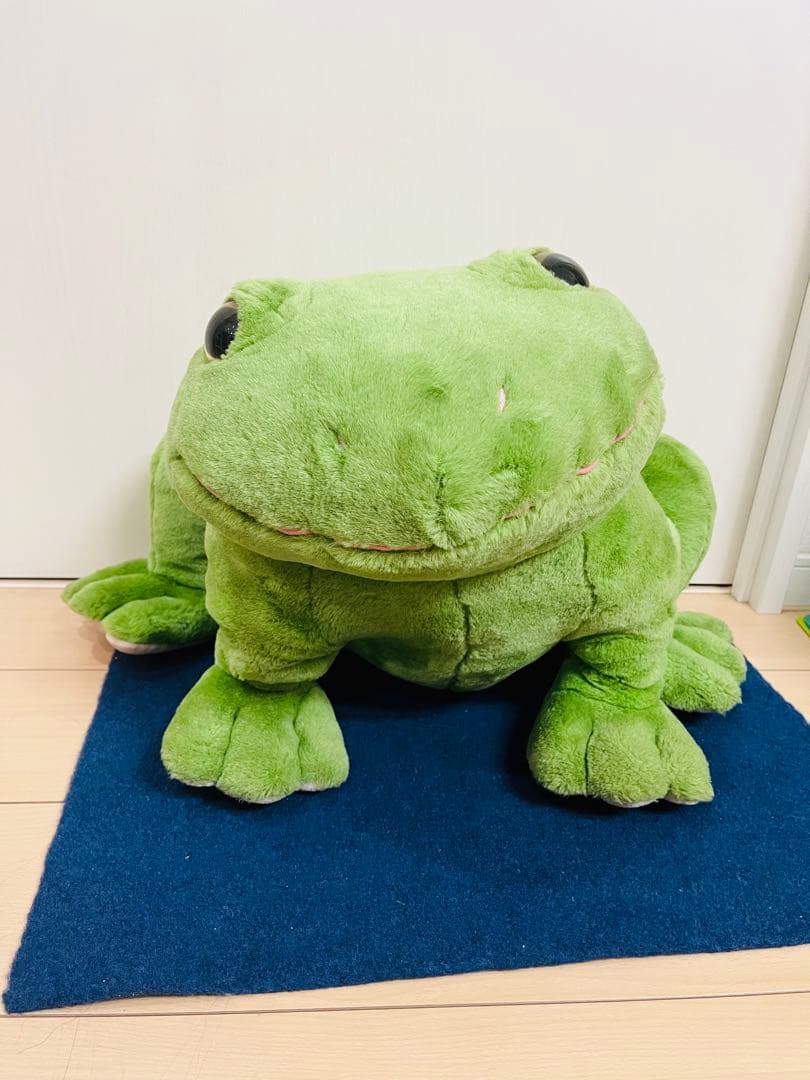 プレイトーキン　24K カエル　特大　おすわりぬいぐるみ