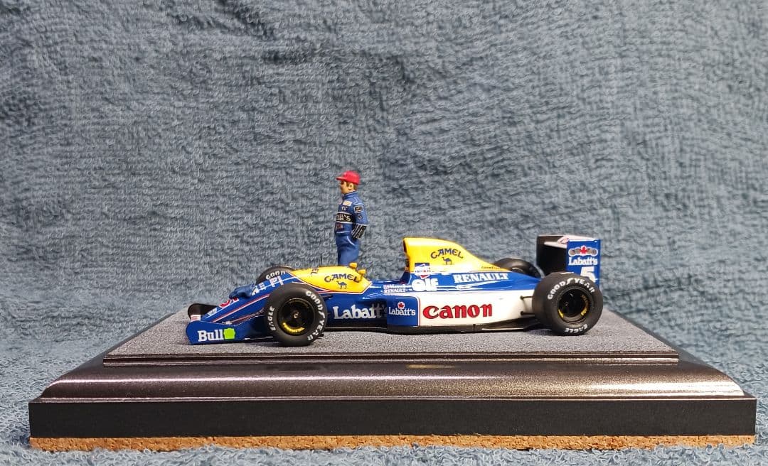 タメオ製1/43 ウイリアムズFW14キット完成品(ナイジェル・マンセル)