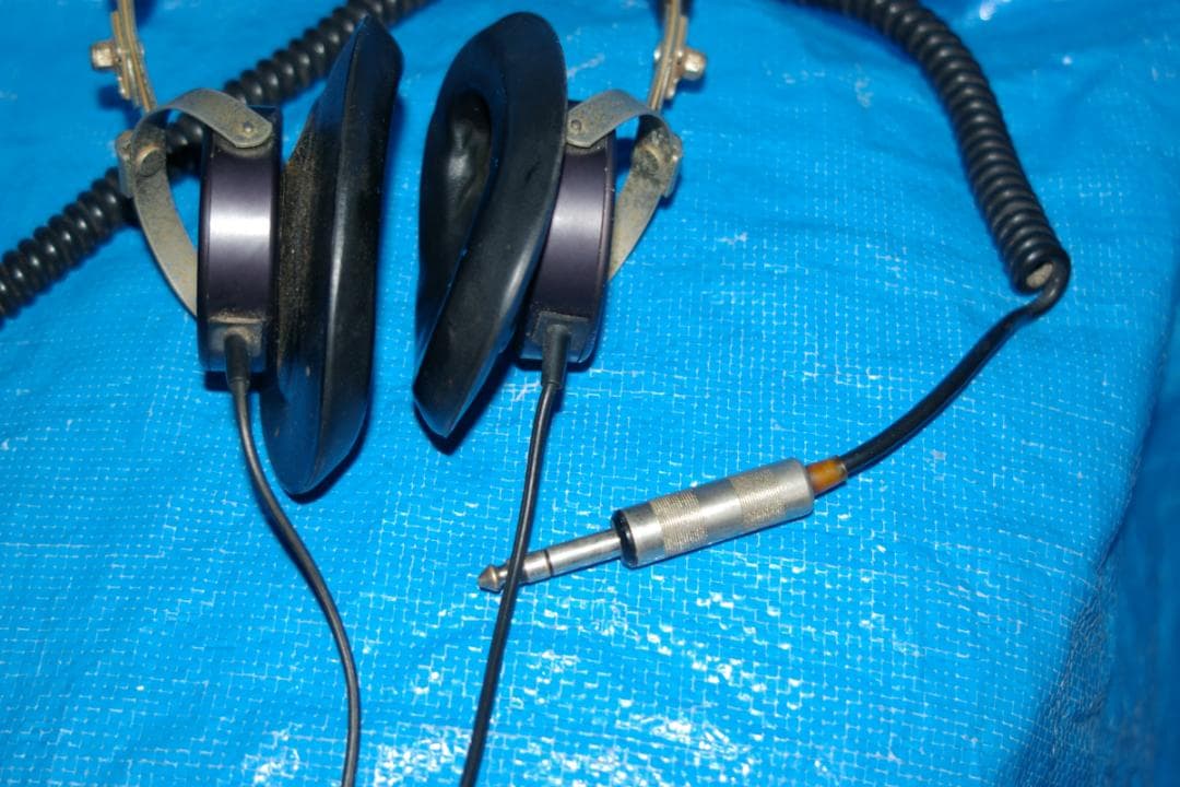 Beyerdynamic DT 48 ヘッドフォン中古難ありの出品です、