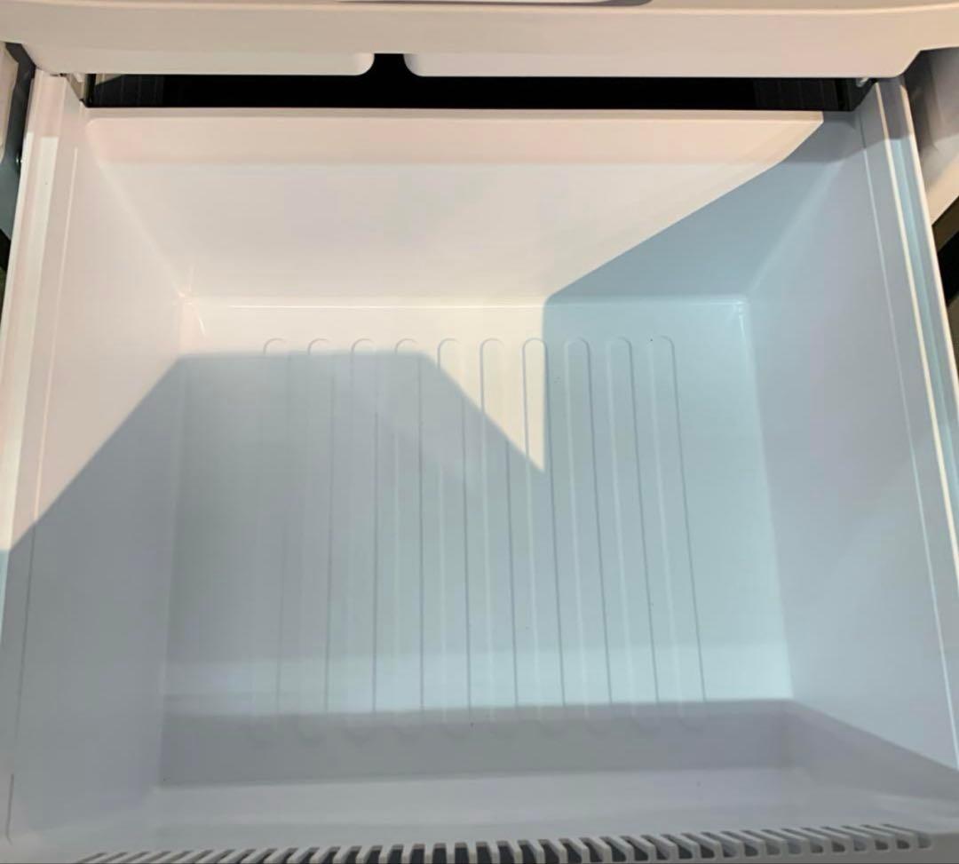 SHARP 冷凍冷蔵庫　2018年製　プラズマクラスターレッド