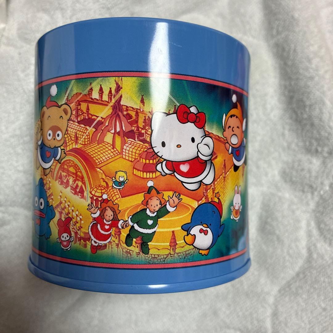 サンリオ　プレミアム　おまけ　キティ　缶付き