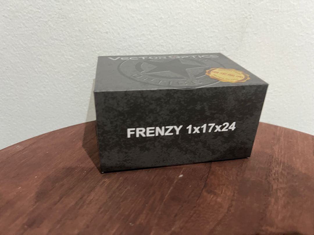 VECTOR OPTICS FRENZY 1x17x24 赤色ドットサイト