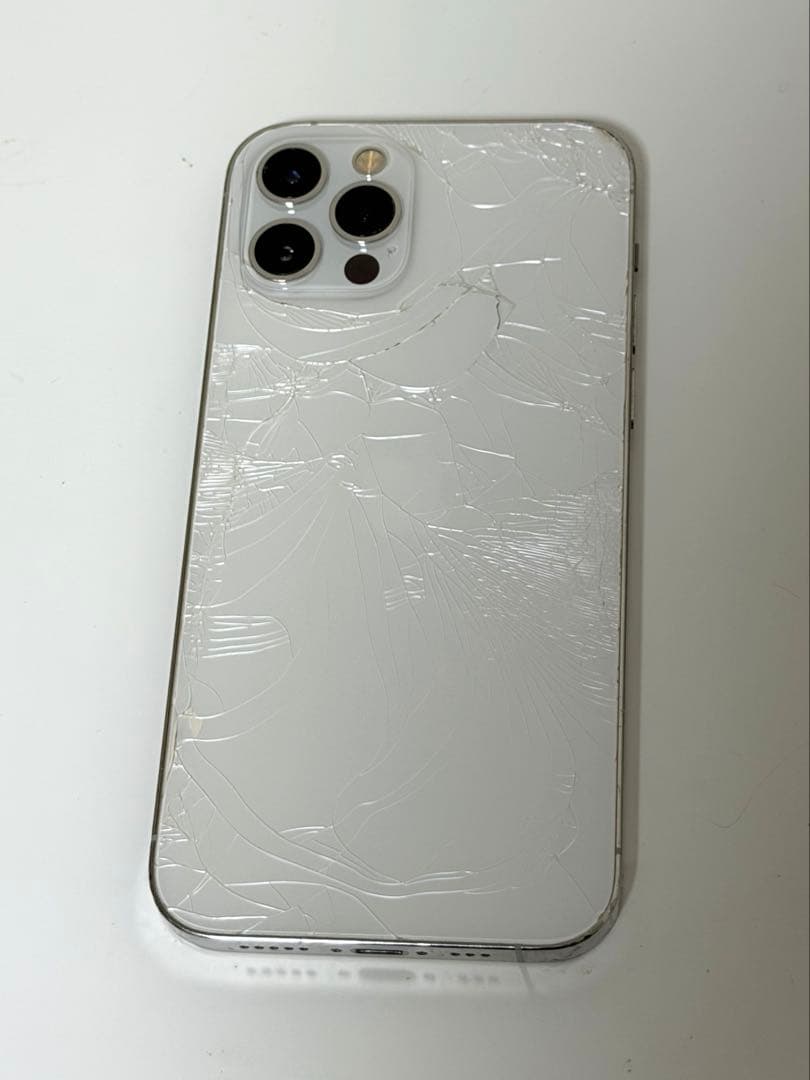 Apple iPhone 12 Pro シルバー 本体 128gb