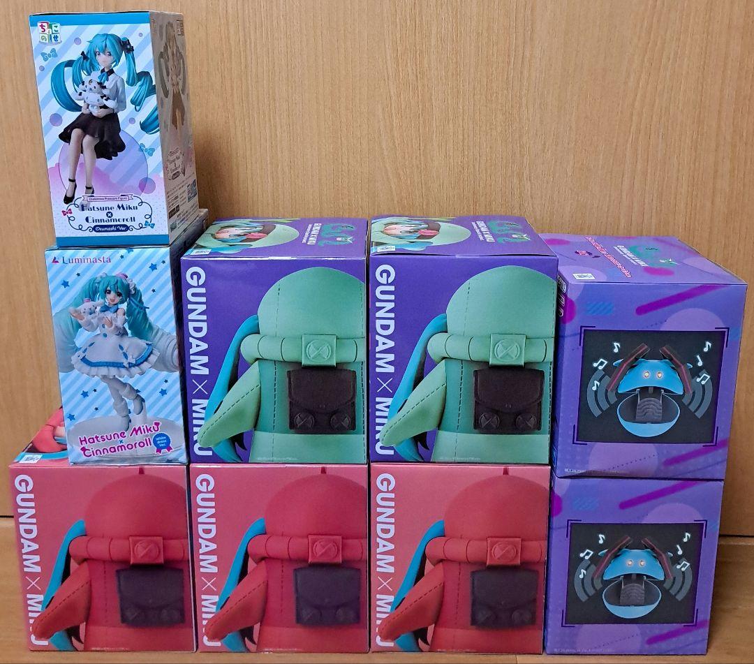 フィギュア 初音ミク シナモロール ぬいぐるみ ハロ スピーカー ガンダム ザク