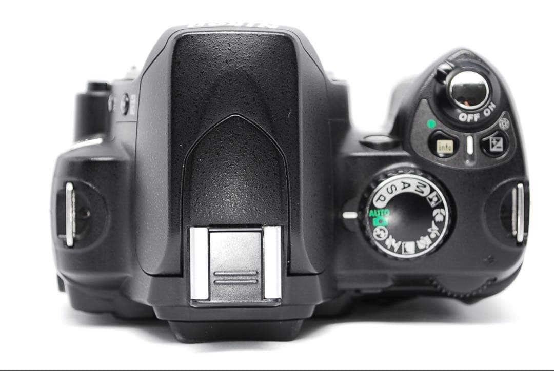 軽量コンパクトモデル✨Nikon D40X✨一眼レフデビューに✨