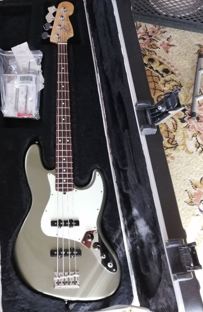 ベース Fender USA American Standard JB