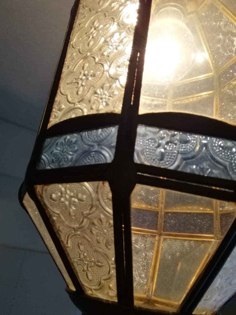 照明　ペンダントライト　型板硝子　真鍮　ステンドグラス　アンティーク　バリ島