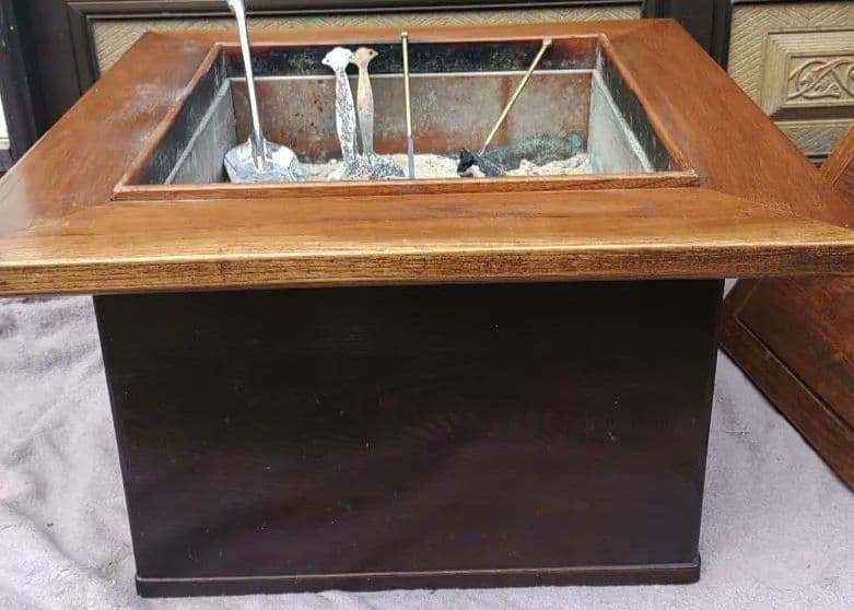 美品 高級 炉裏テーブル 暖房 調理可 炉端焼きOK 火鉢　新品南部鉄器鍋付き